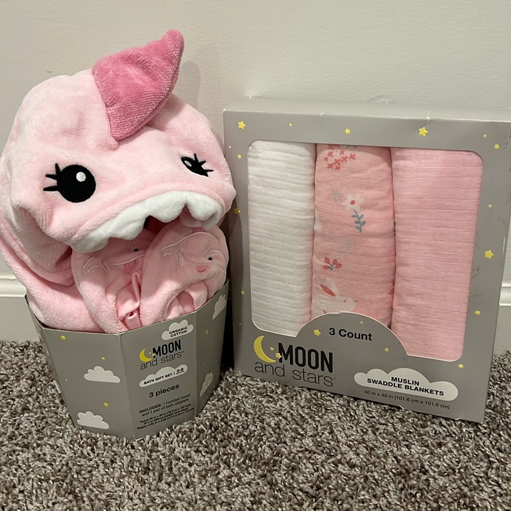 Baby girl gift NWT